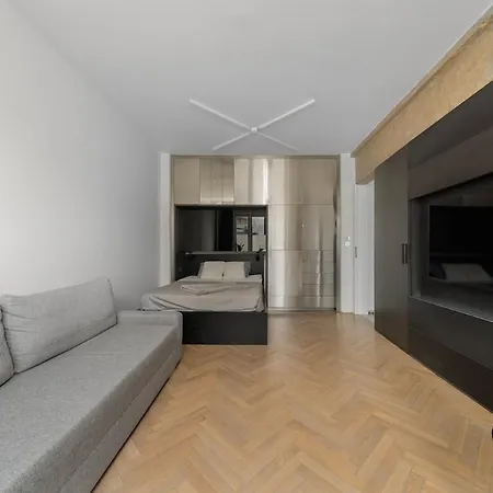 Design Cozy Living In The Heart Of Artist District Apartmán